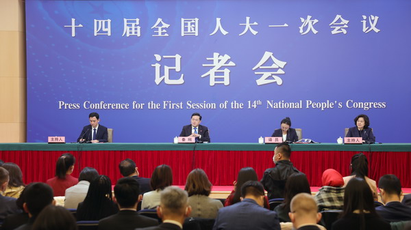 外交部長秦剛就中國外交政策和對外關系回答中外記者提問
